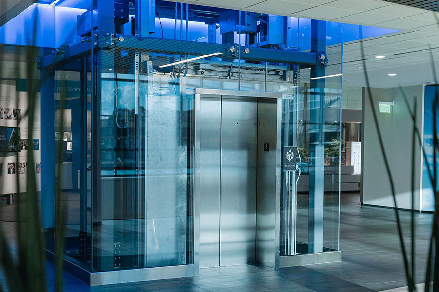 glass-lift-regen