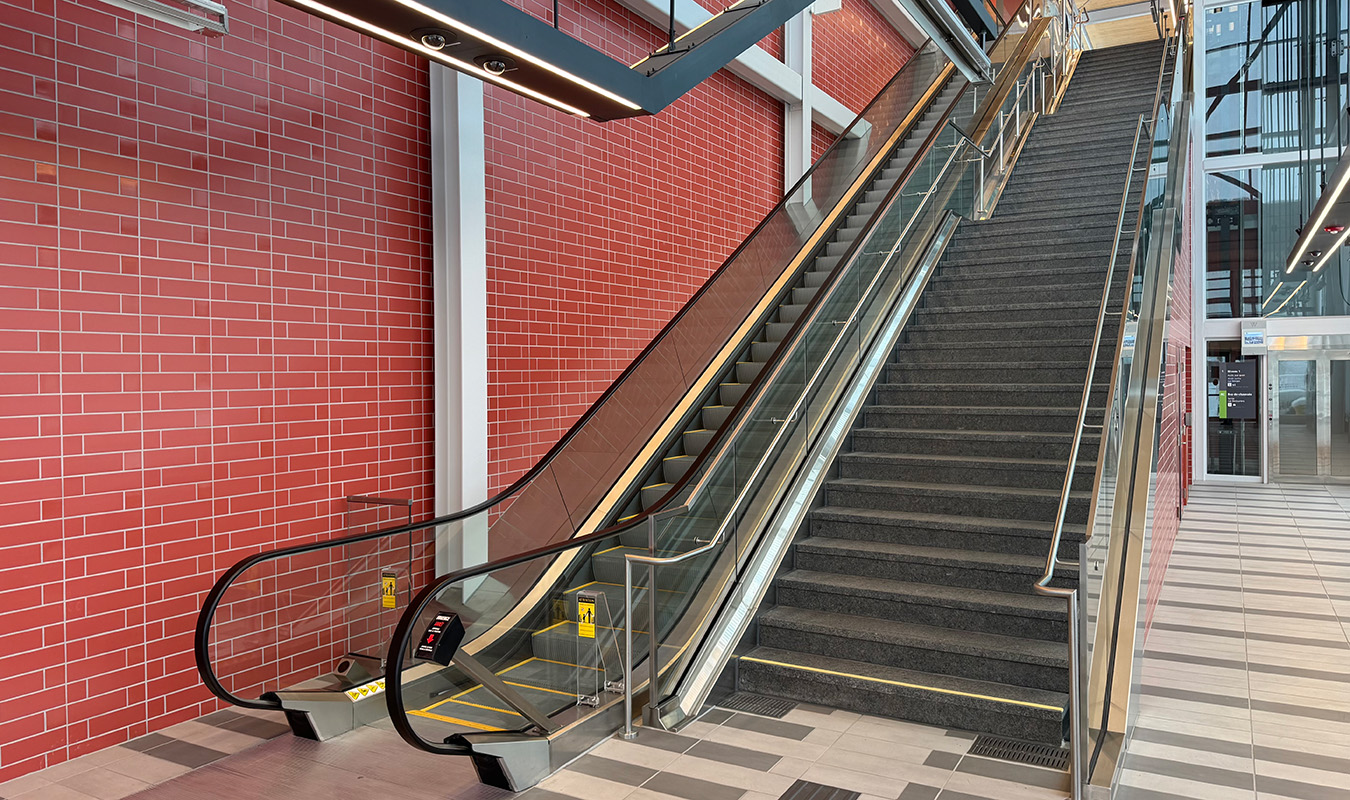 Rem escalator image