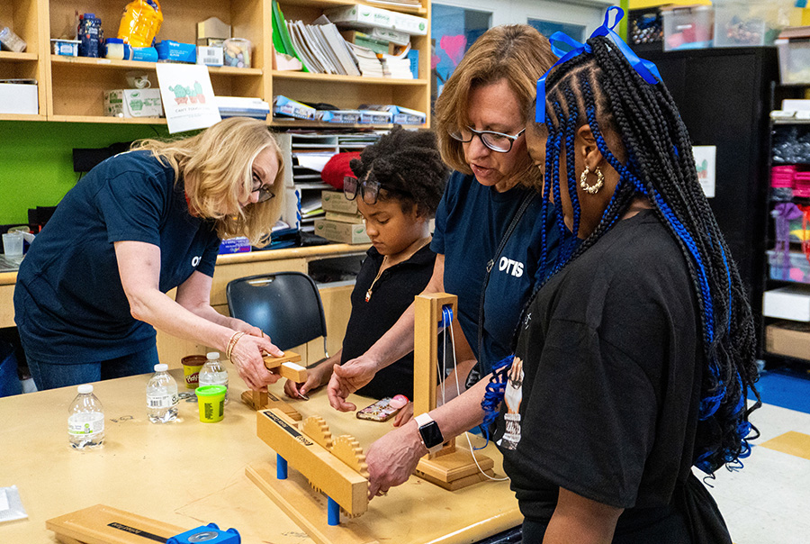 Otis Team Making Kid Play