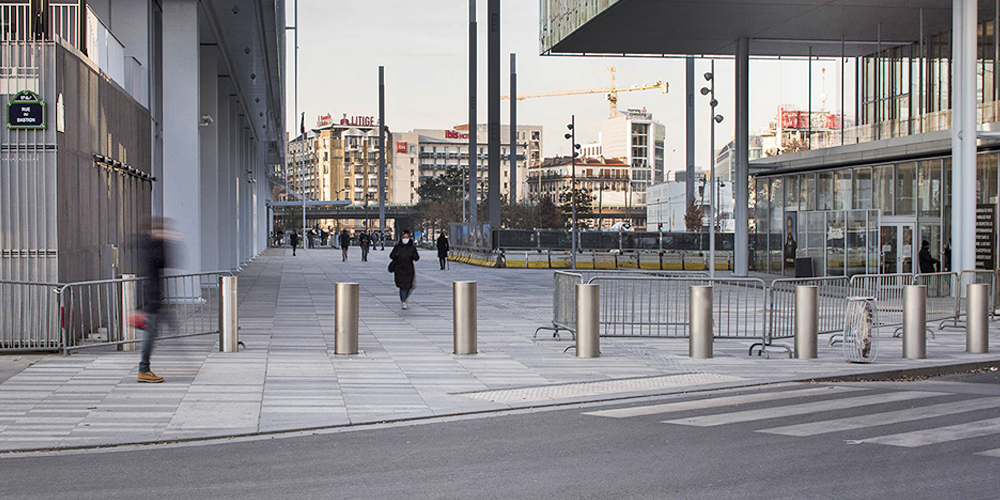 gates and barcades in the road